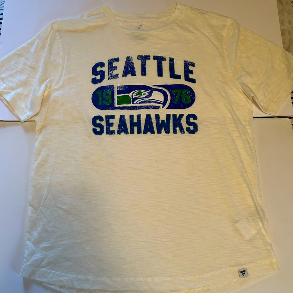 Fanatics Seattle Seahawks T-shirt NWOT